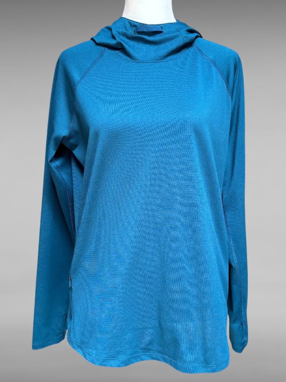 Under Armour Ladies' Medium HeatGear Threadborne Hooded Pullover Athletic Shirt